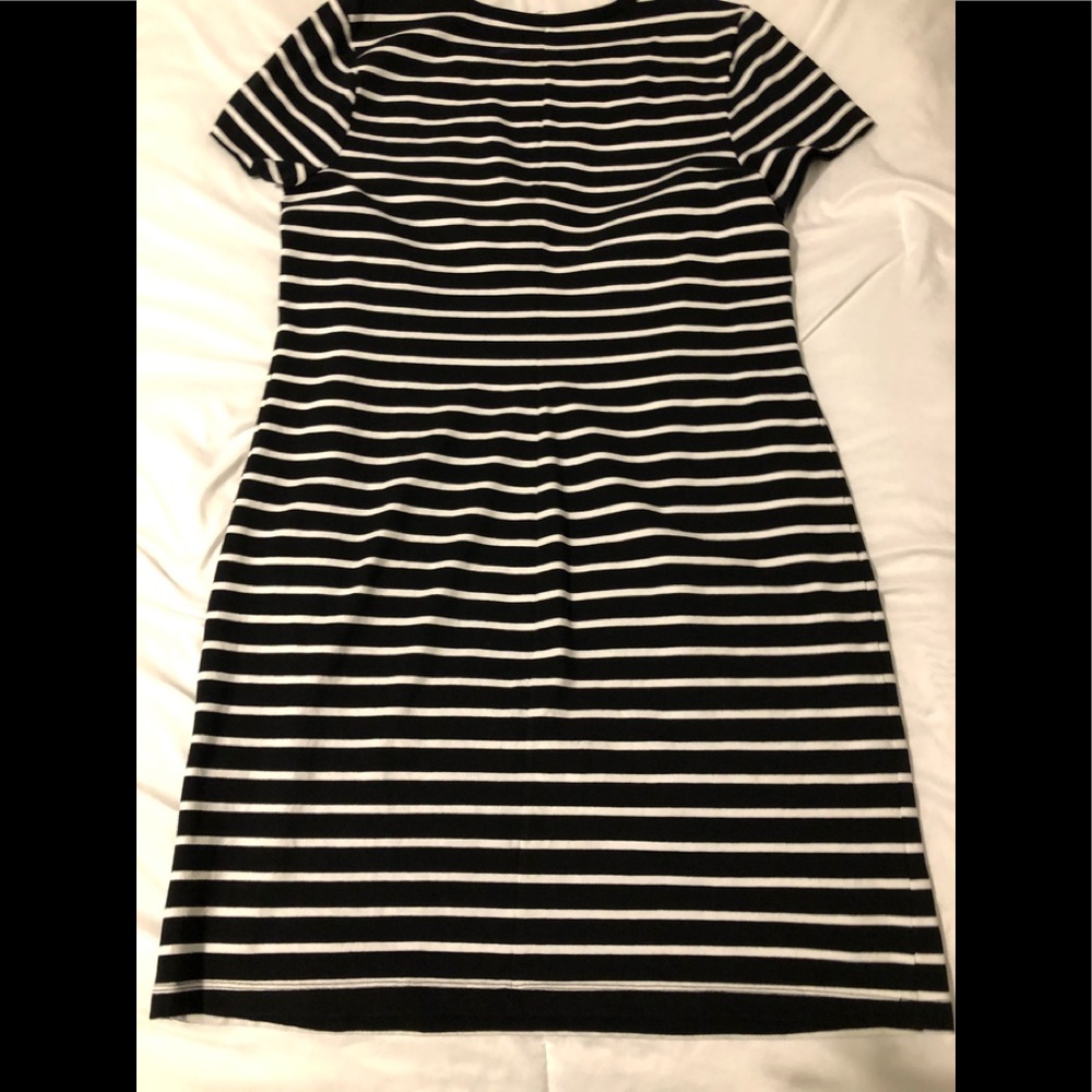 Black and white stripe old navy t shirt dress